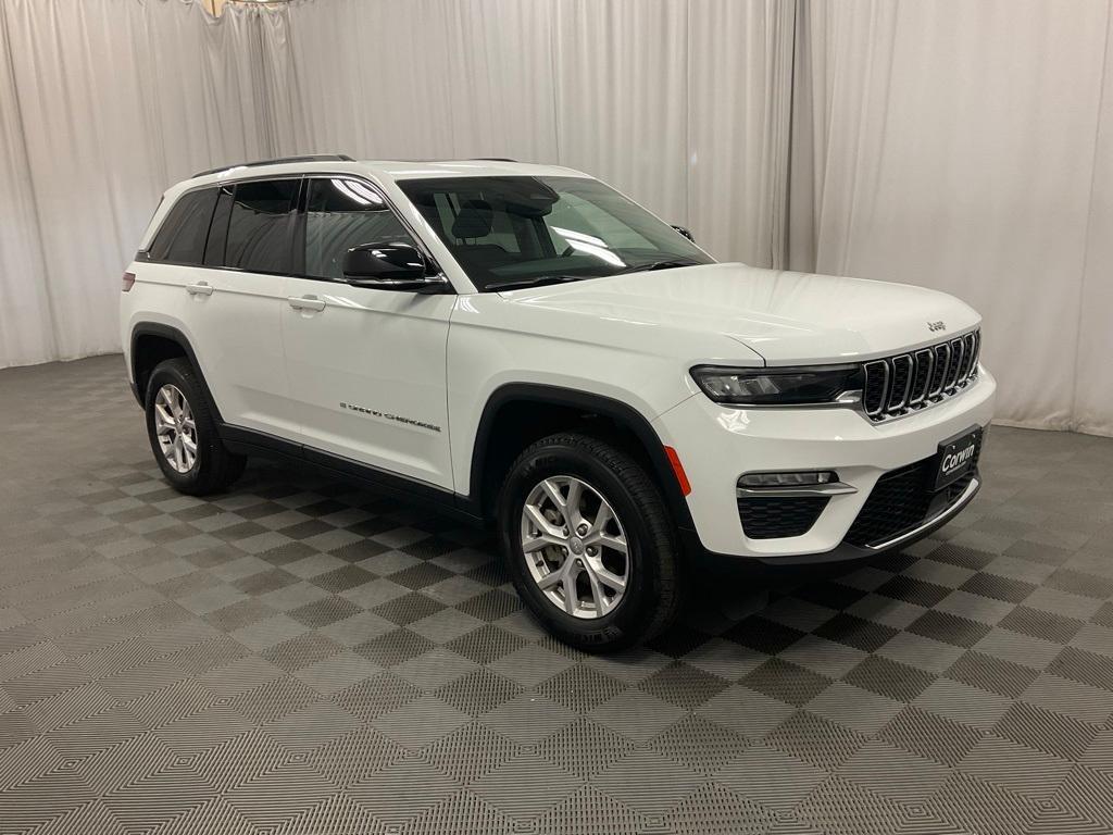 used 2022 Jeep Grand Cherokee car, priced at $29,068