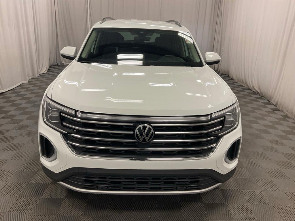 used 2025 Volkswagen Atlas car, priced at $31,633