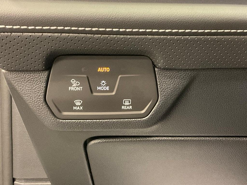 used 2025 Volkswagen Atlas car, priced at $31,633