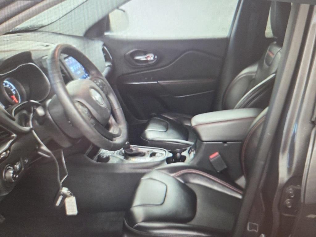 used 2022 Jeep Cherokee car, priced at $26,318