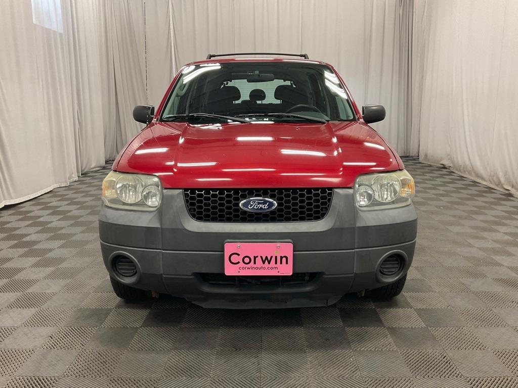 used 2005 Ford Escape car, priced at $3,000