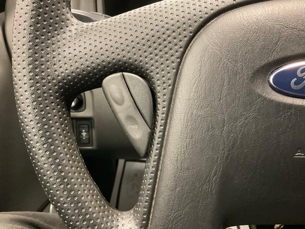 used 2005 Ford Escape car, priced at $3,000