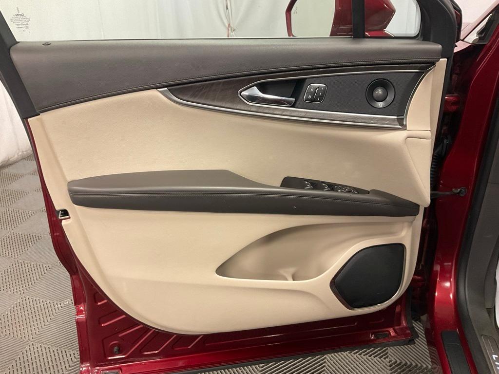 used 2019 Lincoln Nautilus car, priced at $27,889