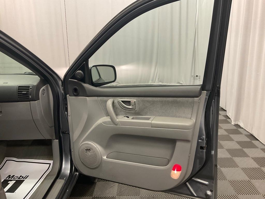 used 2006 Kia Sorento car, priced at $5,247