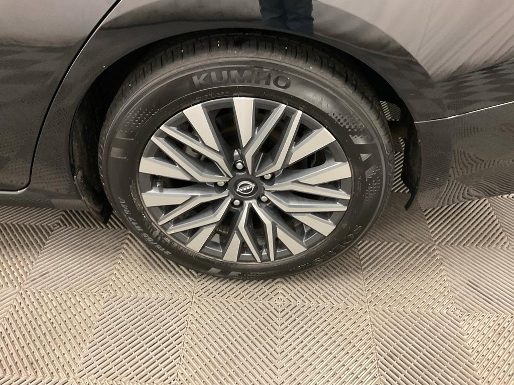 used 2024 Nissan Altima car, priced at $15,998