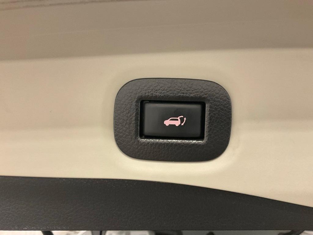 used 2020 Nissan Rogue car, priced at $18,998