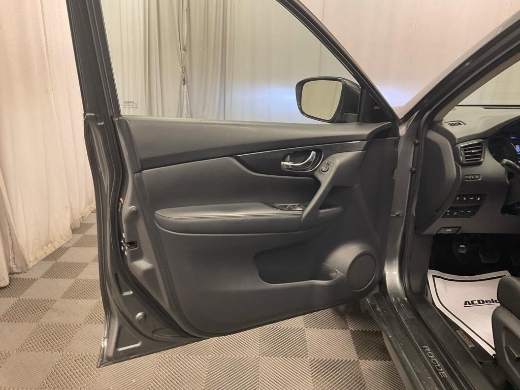 used 2020 Nissan Rogue car, priced at $18,998