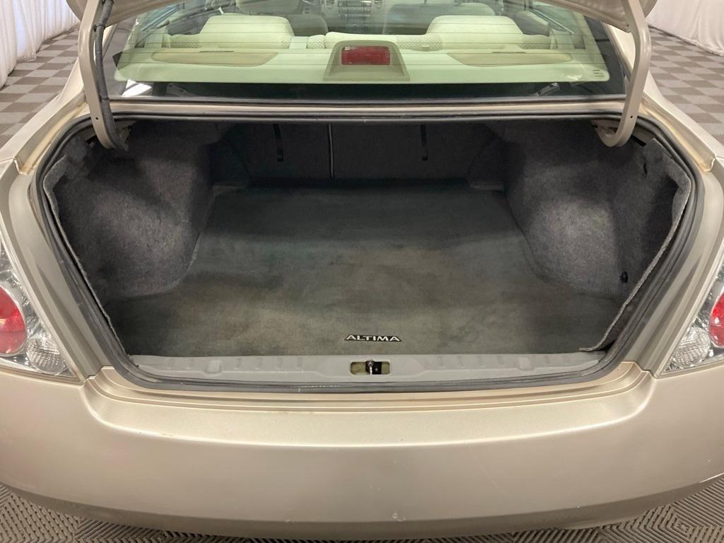 used 2006 Nissan Altima car, priced at $4,127