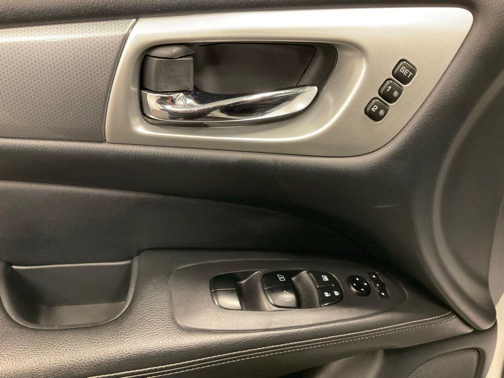 used 2019 Nissan Pathfinder car, priced at $17,498