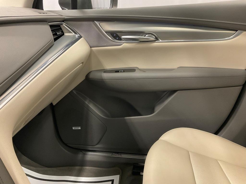 used 2020 Cadillac XT5 car, priced at $27,998