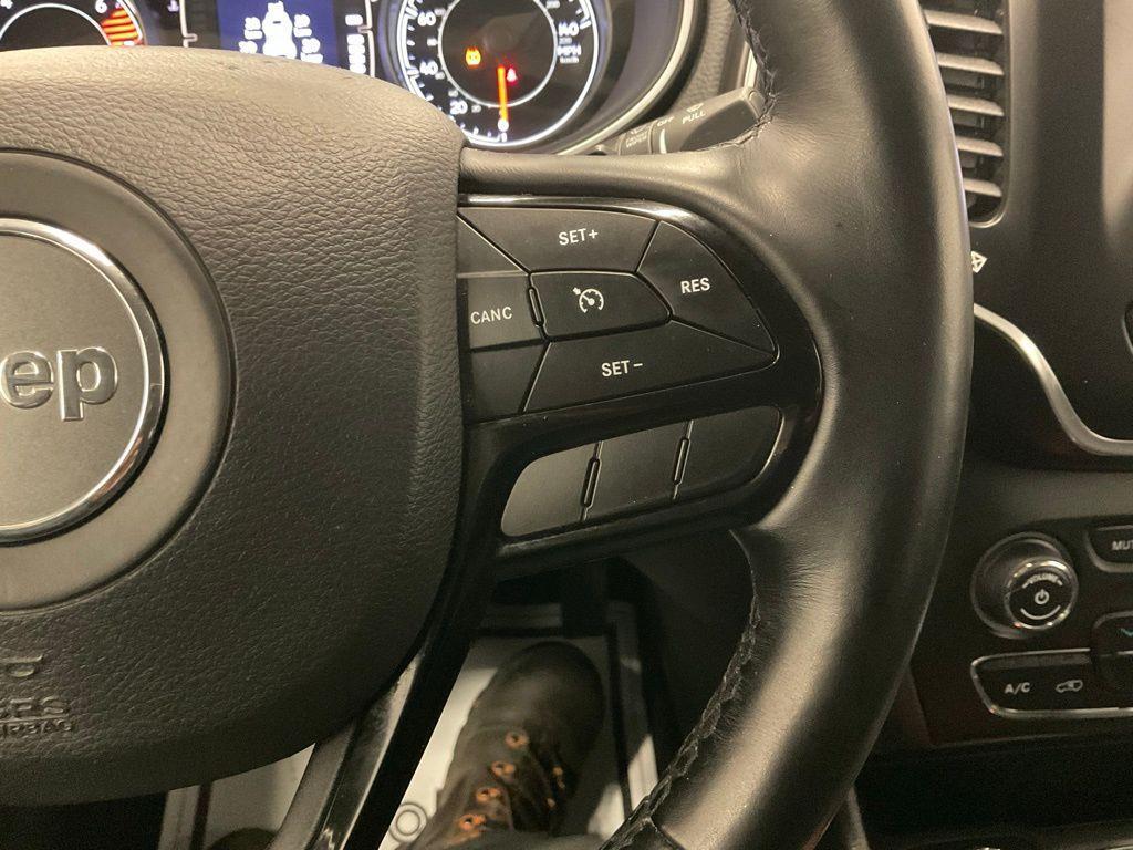 used 2021 Jeep Cherokee car, priced at $17,498