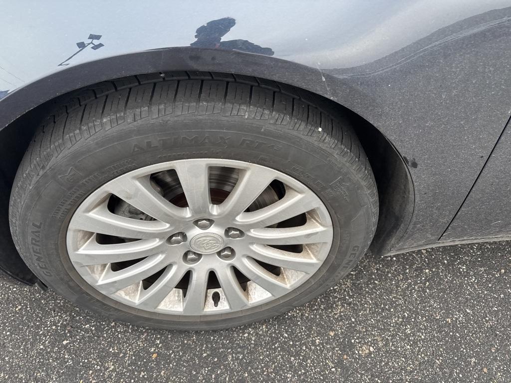 used 2013 Buick Regal car, priced at $10,000
