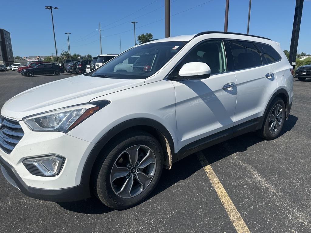 used 2016 Hyundai Santa Fe car, priced at $9,998