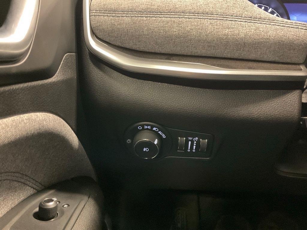 used 2024 Jeep Compass car, priced at $19,946