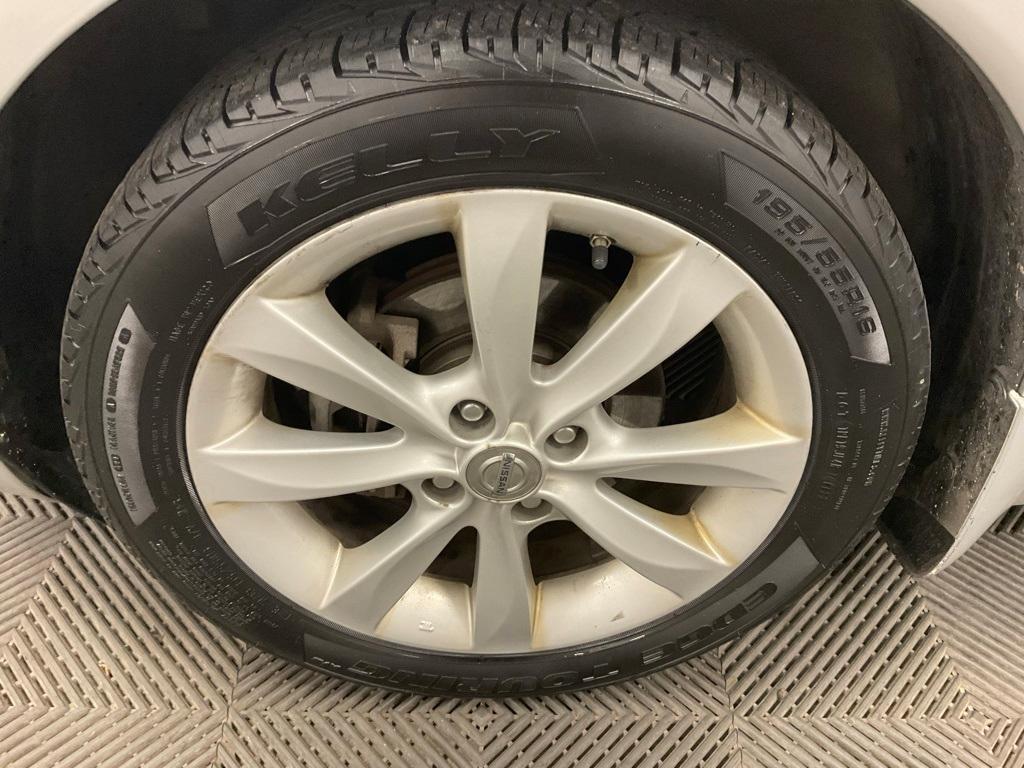 used 2014 Nissan Versa Note car, priced at $4,287