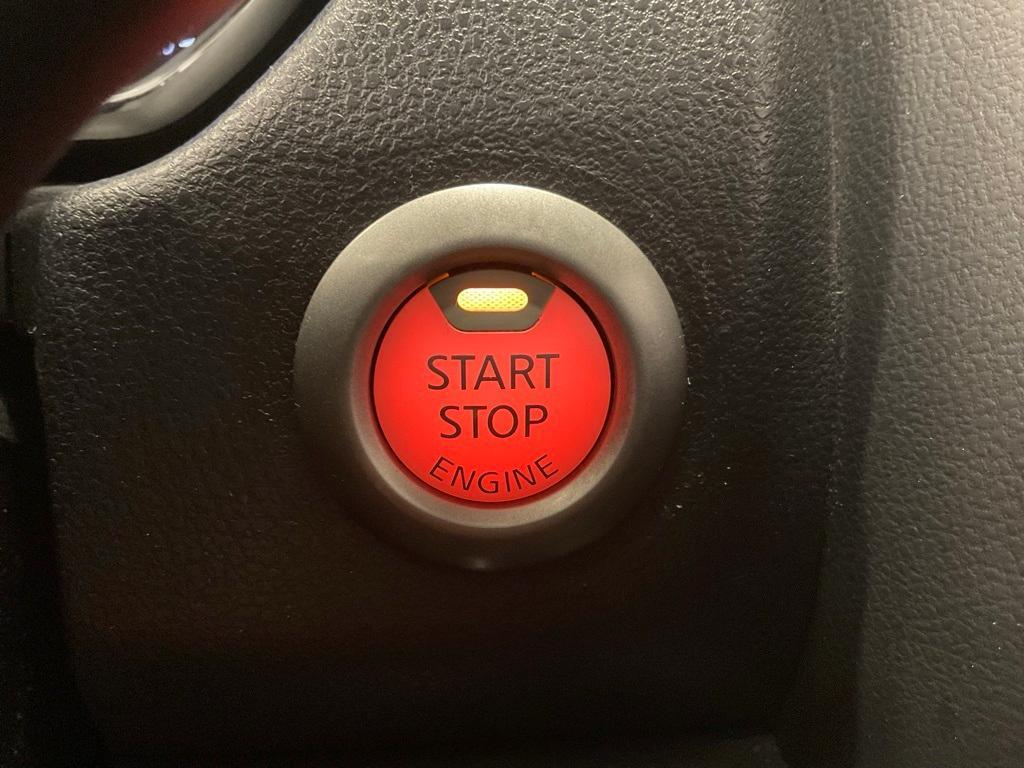 used 2014 Nissan Versa Note car, priced at $4,287