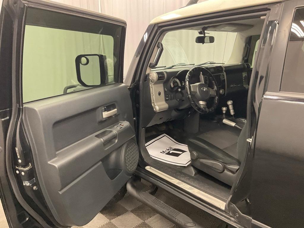 used 2008 Toyota FJ Cruiser car, priced at $16,497