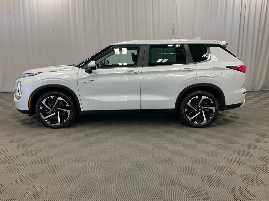 used 2023 Mitsubishi Outlander PHEV car, priced at $26,998