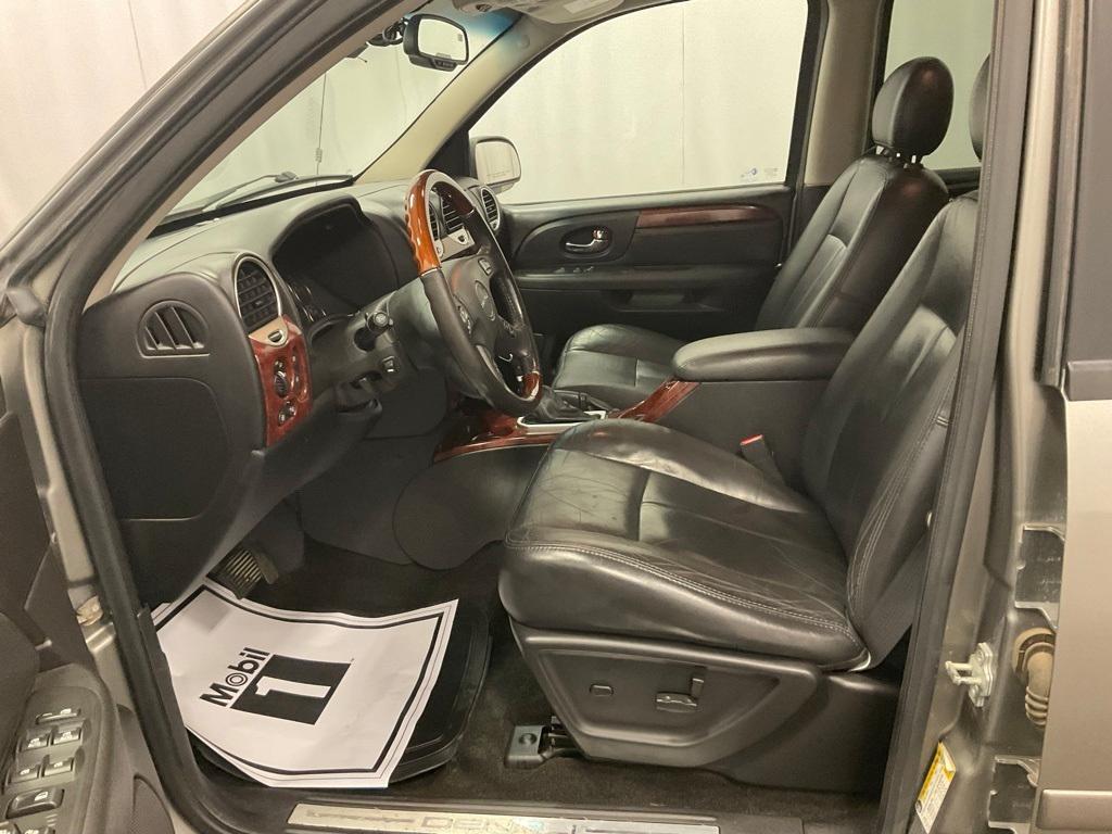 used 2006 GMC Envoy car, priced at $5,765