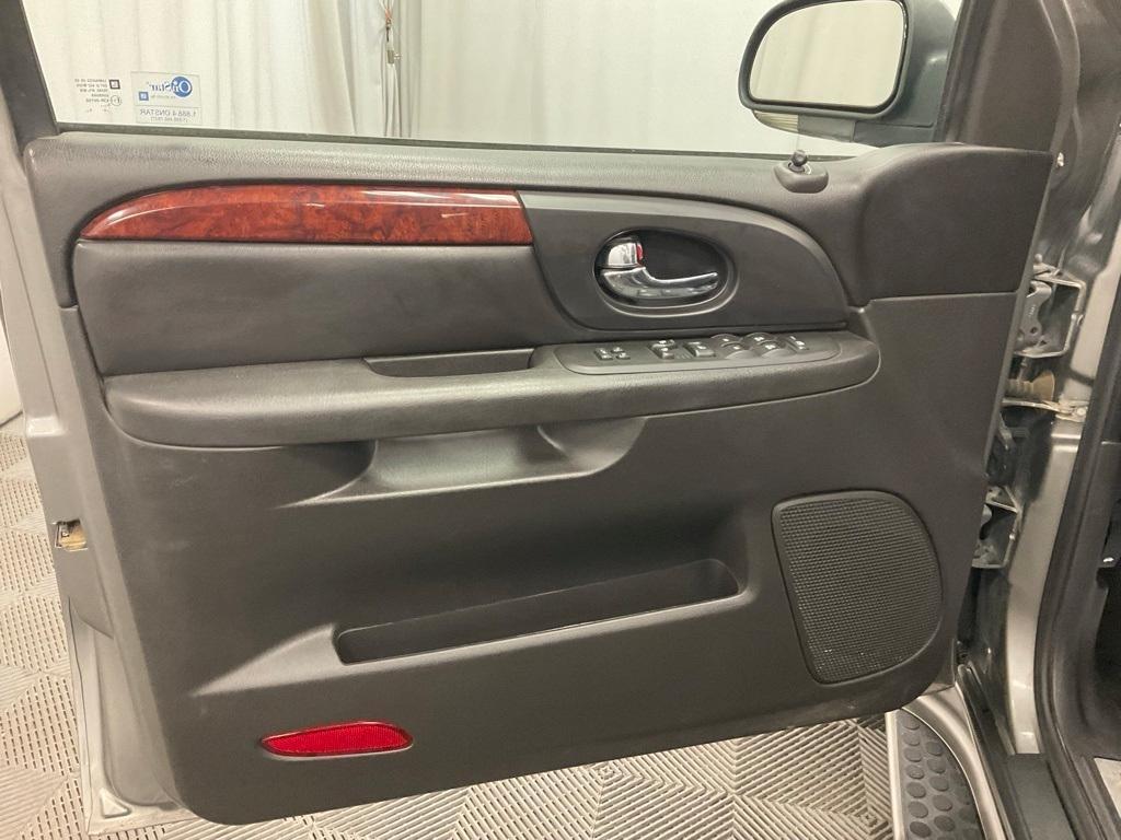 used 2006 GMC Envoy car, priced at $5,765