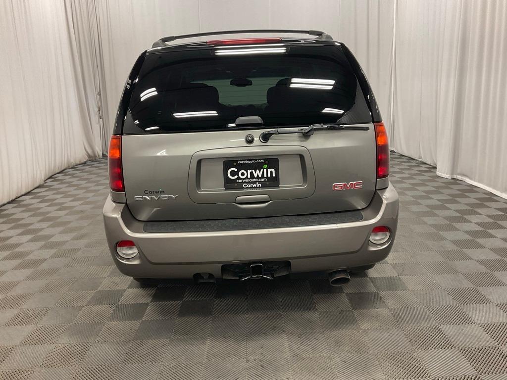 used 2006 GMC Envoy car, priced at $5,765