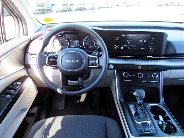 used 2022 Kia Carnival car