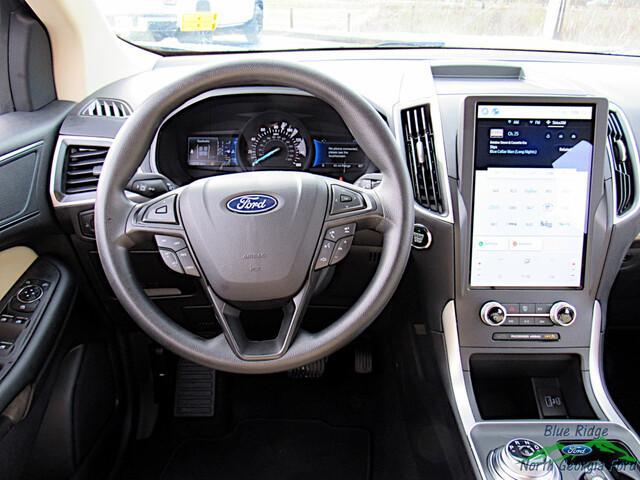 used 2024 Ford Edge car, priced at $31,995