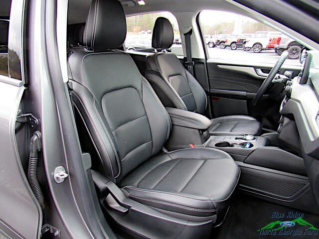 used 2022 Ford Escape car, priced at $22,982