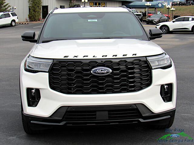 new 2025 Ford Explorer car, priced at $54,335