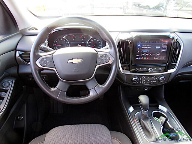 used 2021 Chevrolet Traverse car, priced at $28,897