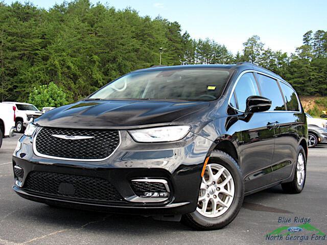 used 2022 Chrysler Pacifica car, priced at $26,987