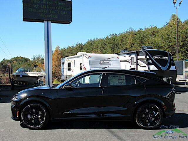 new 2023 Ford Mustang Mach-E car