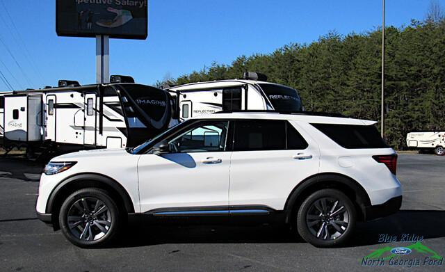 new 2025 Ford Explorer car, priced at $49,652