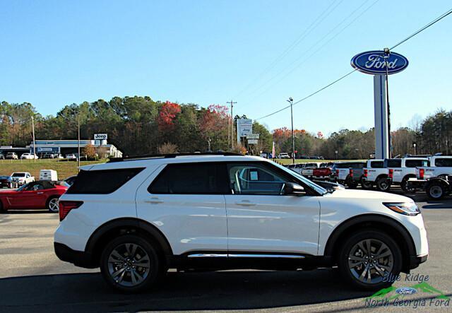 new 2025 Ford Explorer car, priced at $49,652