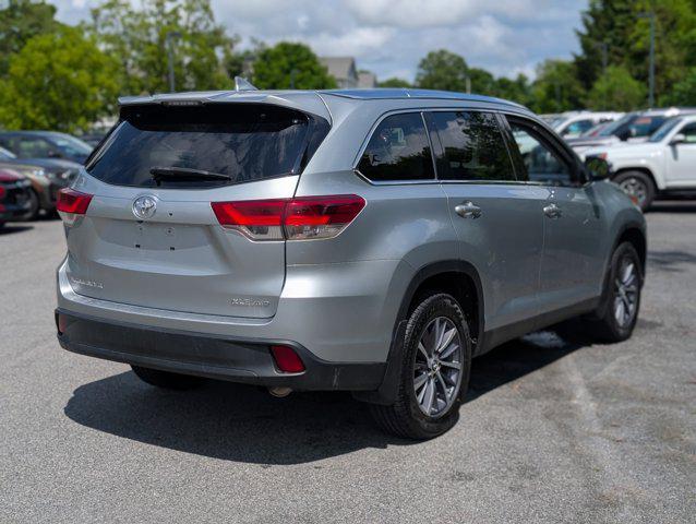 used 2019 Toyota Highlander car, priced at $25,885