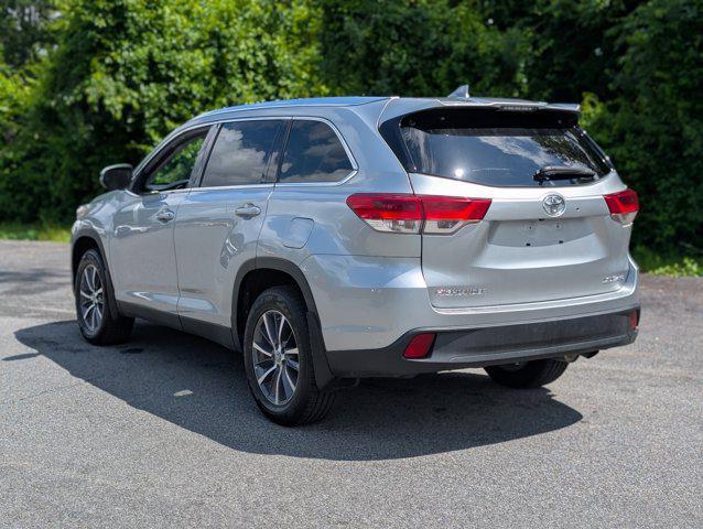 used 2019 Toyota Highlander car, priced at $25,885