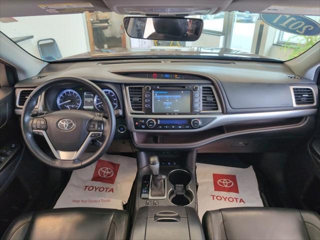 used 2017 Toyota Highlander car, priced at $21,500