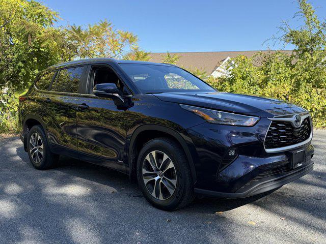 used 2023 Toyota Highlander Hybrid car, priced at $41,581