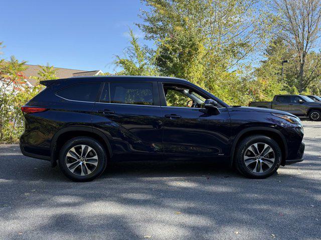 used 2023 Toyota Highlander Hybrid car, priced at $41,581