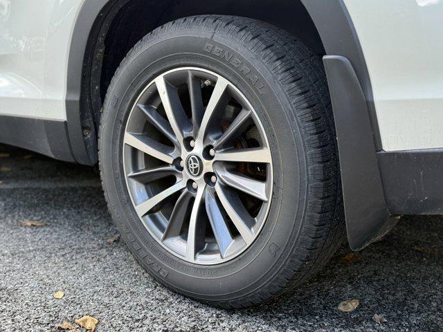 used 2019 Toyota Highlander car, priced at $27,963