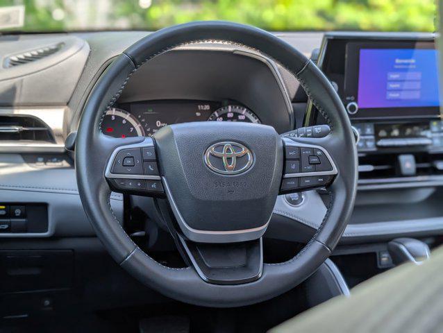 used 2023 Toyota Highlander car, priced at $35,997