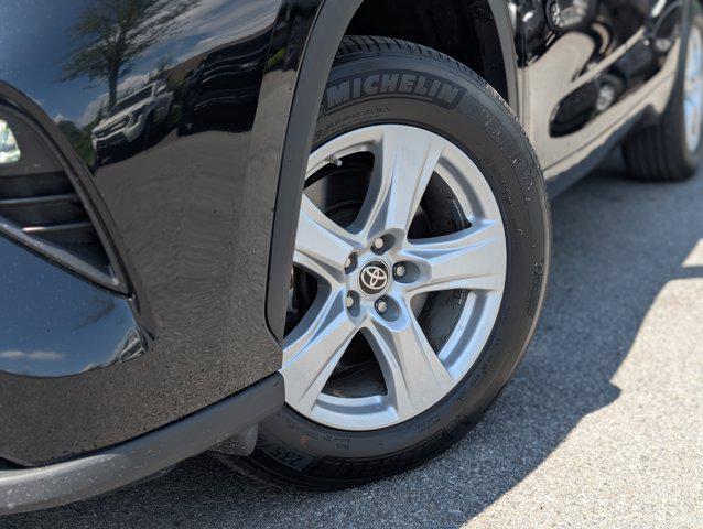 used 2023 Toyota Highlander car, priced at $35,997