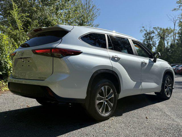 used 2023 Toyota Highlander car, priced at $35,933