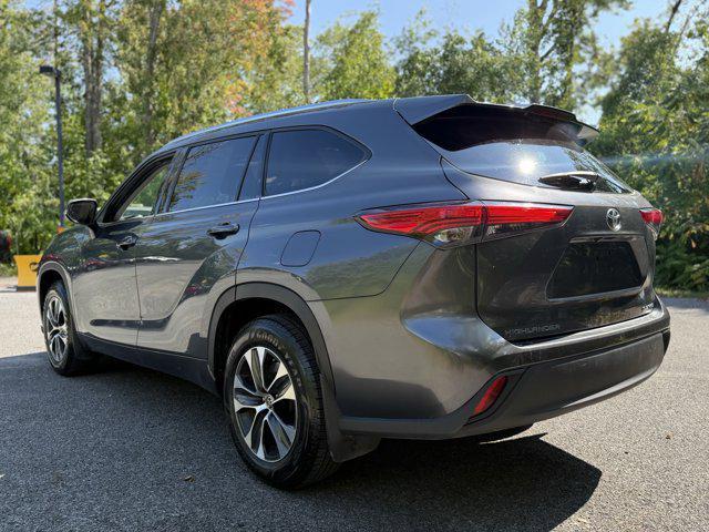 used 2020 Toyota Highlander car, priced at $28,986