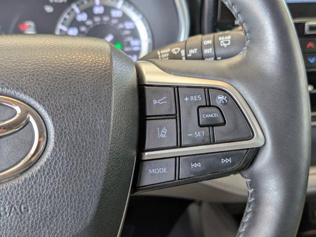 used 2022 Toyota Highlander car, priced at $40,731