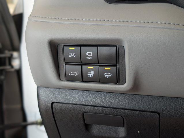 used 2022 Toyota Highlander car, priced at $40,731