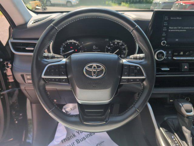 used 2021 Toyota Highlander car, priced at $33,600