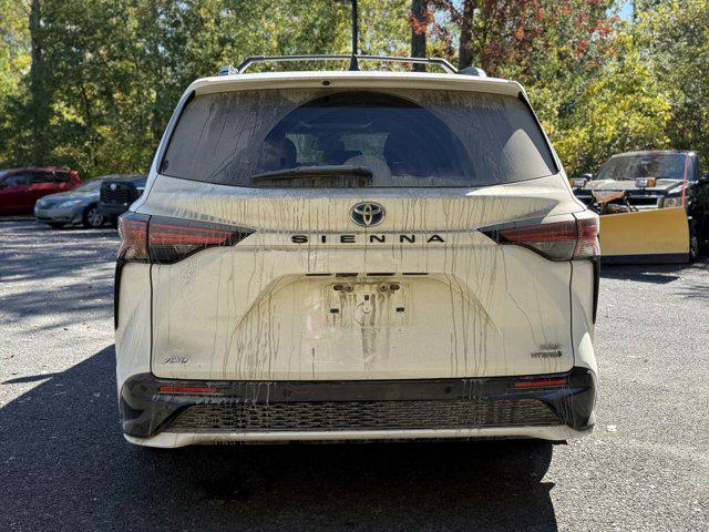 used 2022 Toyota Sienna car, priced at $37,507