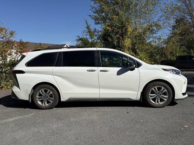 used 2022 Toyota Sienna car, priced at $37,507