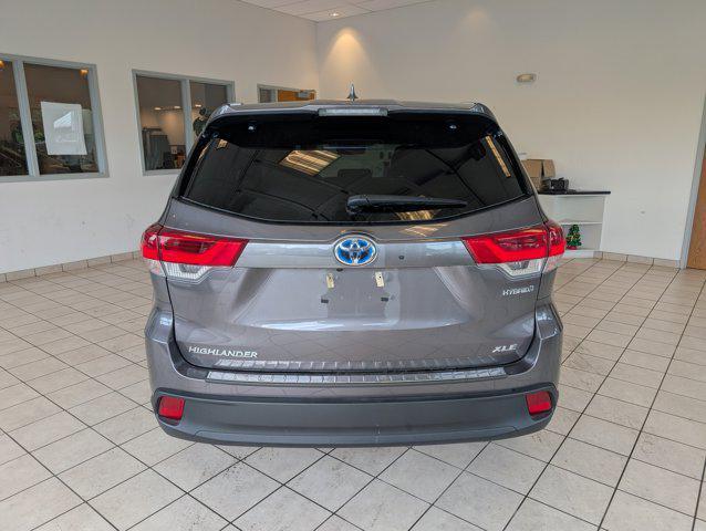 used 2019 Toyota Highlander Hybrid car, priced at $35,000